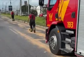 Vazamento de óleo interdita trecho da Avenida Menino Marcelo e gera caos no Antares