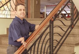 “De Nova Iguaçu para o Brasil: a história de superação de Guto Alves, CEO da Texas Carioca”