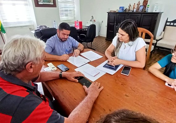 Viçosa adere ao SIM/Conagreste e amplia mercado para agroindústrias