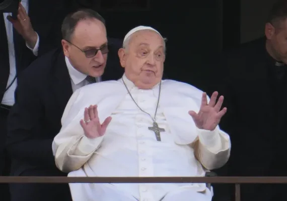 Pelé, Messi ou Maradona: Papa Francisco escolheu apenas um entre os três