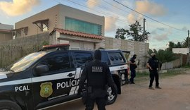 Polícia prende no Francês, em Alagoas, homem acusado de matar três pessoas na Paraíba