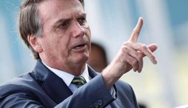 Bolsonaro contrapõe Ministro da Saúde e diz que vírus está indo embora do país