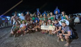Indígenas interditam BR-101 em protesto por demarcação de territórios