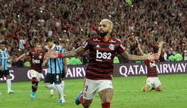 Flamengo goleia o Grêmio e volta à final da Libertadores após 38 anos