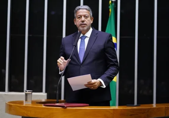 Lira comemora aprovação do projeto que cria “combustíveis do futuro”