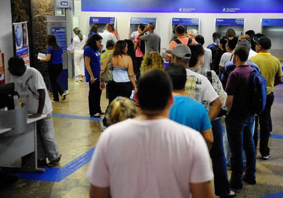 Saiba como consultar saldo do PIS a partir desta segunda-feira