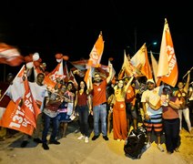 Basile Christopoulos é acompanhado por multidão em grande caminhada no Benedito Bentes