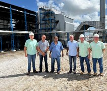 Diretores de Pindorama fazem visita técnica na nova caldeia da usina da cooperativa