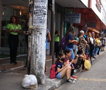 População reclama de infraestrutura dos pontos de ônibus no Centro de Maceió