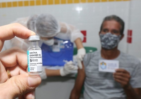Neste sábado (17): Marechal Deodoro vacina pacientes com comorbidades e aplica segunda dose em idosos
