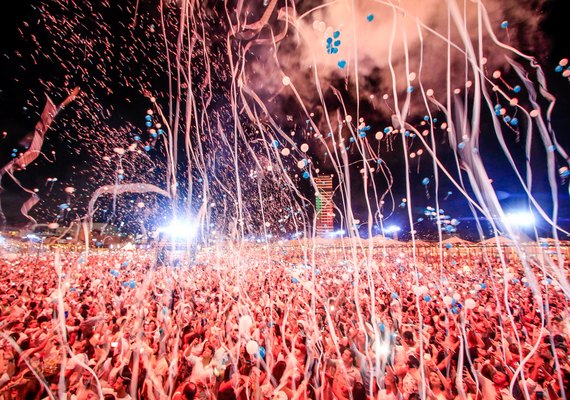 Fogos, balões e atrações musicais de peso dão as boas-vindas a 2019!