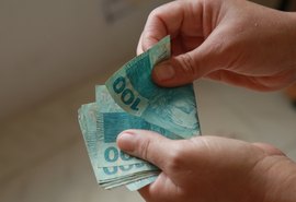 Governo de Alagoas antecipa salário de outubro dos Servidores