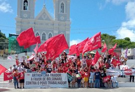 “Bolsonaro Nunca Mais”: Ato contra presidente acontece em Maceió