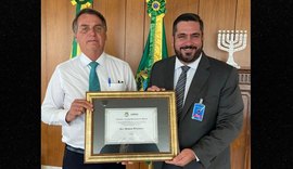 Presidente Jair Bolsonaro recebe título de cidadão honorário de Maceió