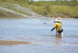 Coruripe convoca pescadores e marisqueiras para cadastramento do setor pesqueiro