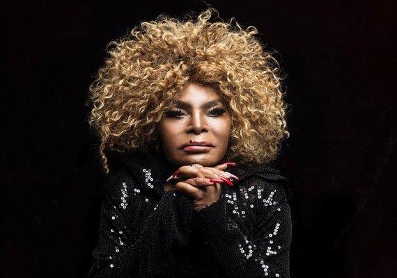 Elza Soares, 90 anos: É a minha raça que estou vendo ser destruída, é preciso dar um grito de basta