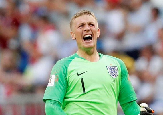 Inglaterra derrota Suécia e volta às semifinais após 28 anos