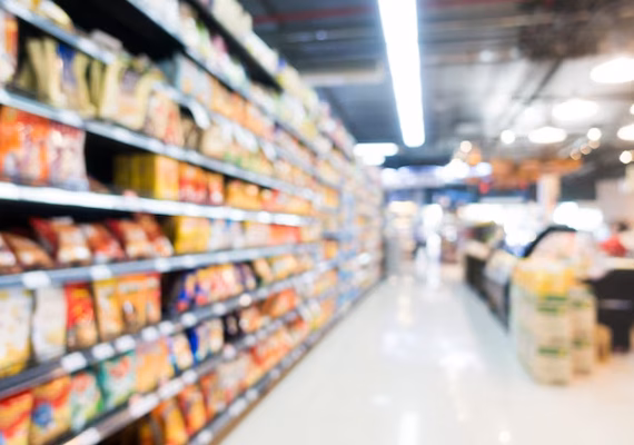 Homem tenta roubar supermercado e ameaça funcinários com uma faca em Arapiraca