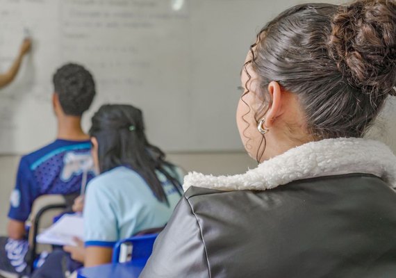Nascidos em maio e junho recebem parcela do Pé-de-Meia nesta quarta