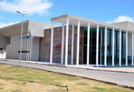 Por revisão do valor do fundo eleitoral, OAB faz apelo aos deputados