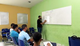 No Dia do Professor, Seprev destaca papel dos educadores no Sistema Socioed