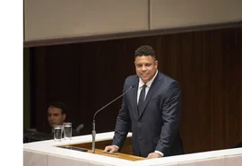 Ronaldo critica 'vaquinha' e fala sobre dívida do Corinthians: 'Eu tenho para...'