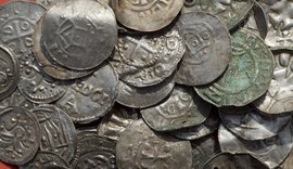 Maior tesouro de moedas de prata da era viking é encontrado na Finlândia
