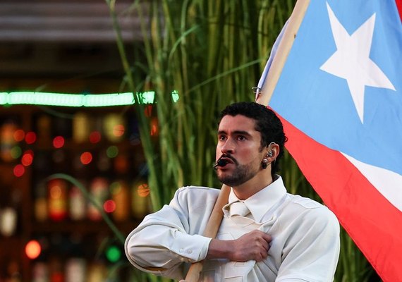 “Somos todos América”: Bad Bunny faz história no Super Bowl