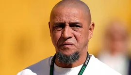 Roberto Carlos relata perda de 99% da fortuna acumulada no futebol