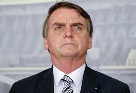 Celular de Bolsonaro foi alvo da ação de hackers, afirma ministério