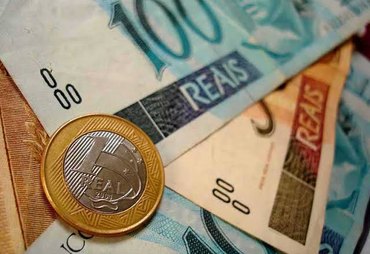 Decreto libera antecipação salarial a servidores de AL; saiba como