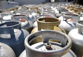 Petrobras aumenta preço do gás de cozinha em 4,4%