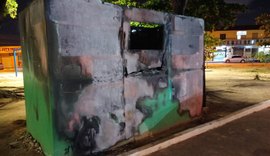 Ponto de Entrega Voluntária de material reciclável é incendiado em bairro de Maceió