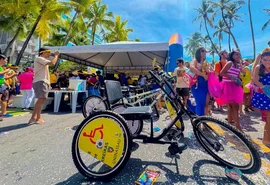 Bike Sem Barreiras leva inclusão e serviços de saúde à orla da Ponta Verde