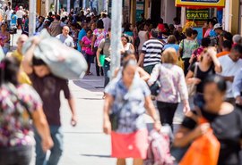 Veja o que abre nos feriados de São Pedro e Floriano Peixoto em Alagoas