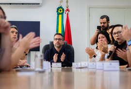 Governador apresenta dados do Ideb 2023 e comemora melhor resultado da história de AL