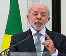 Lula entrega projeto a Hugo Motta para ampliar teto do MEI