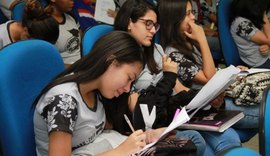 Escolas estaduais reforçam preparação para segundo dia de provas do Enem