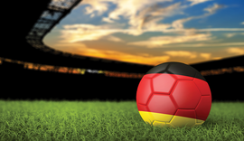 Após dois meses de paralisação, futebol na Alemanha reinicia neste sábado