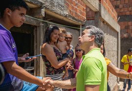 Rafael Brito destaca abandono nas grotas de Maceió