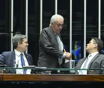 PECs da Segurança e do fim da escala 6x1 ainda aguardam envio à CCJ