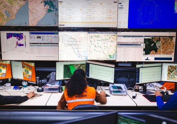 Defesa Civil de Maceió e Ufal firmam acordo para prever chuvas severas