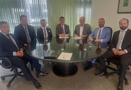 Diretores da Asplana se reúnem com a bancada alagoana em Brasília