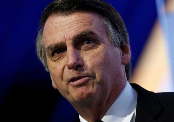 Bolsonaro lidera cenários e Ciro passa à 2ª posição em nova pesquisa