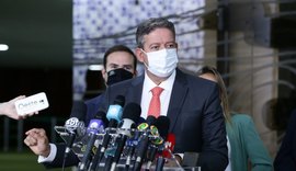 Arthur Lira busca agilidade e segurança na compra de vacinas