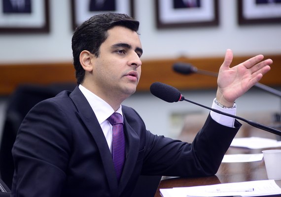 JHC volta a fazer acenos para Rui Palmeira