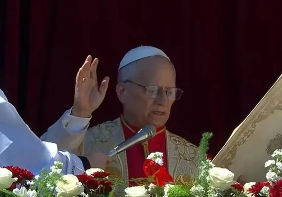 Papa Leão XIV pede fim da guerra e critica idolatria por dinheiro no conflito