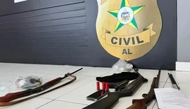 Operação Águas Turvas prende três e apreende armas e drogas em AL