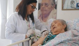 Pacientes do Ipaseal são vacinados contra influenza e pneumonia