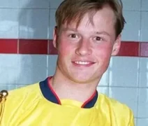 Ex-goleiro Alexander Manninger morre em acidente de trânsito na Áustria